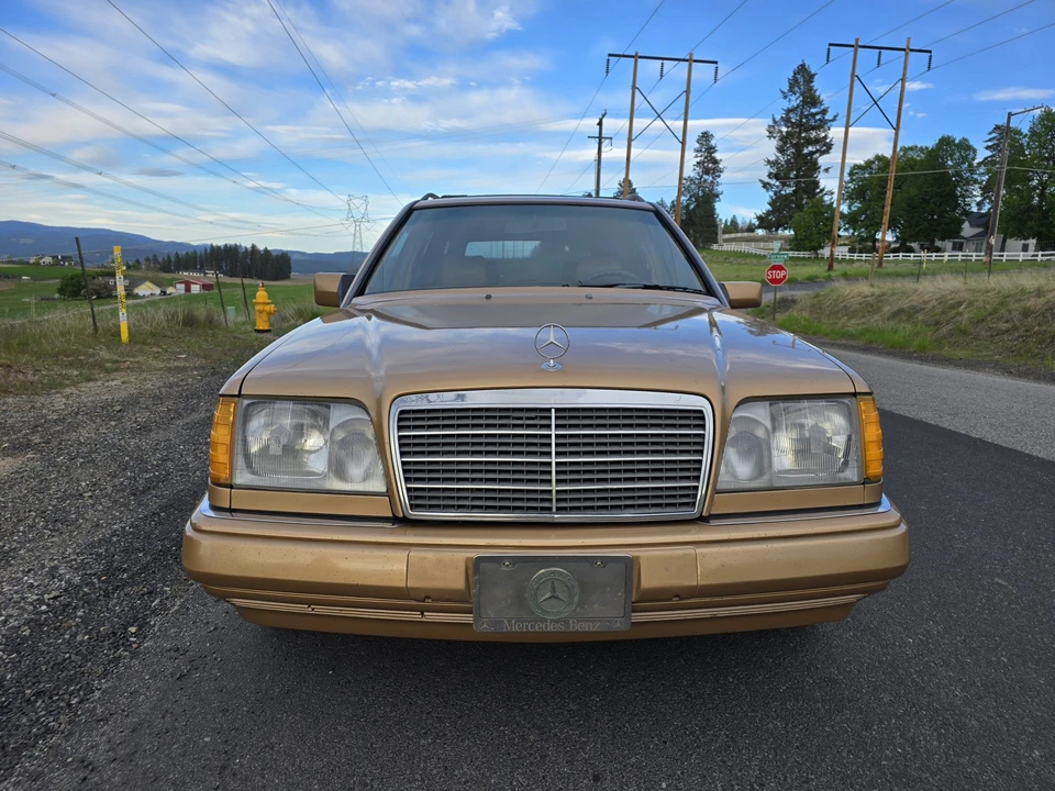 1987 Mercedes-Benz W124 E-Class - Image 4 of 31