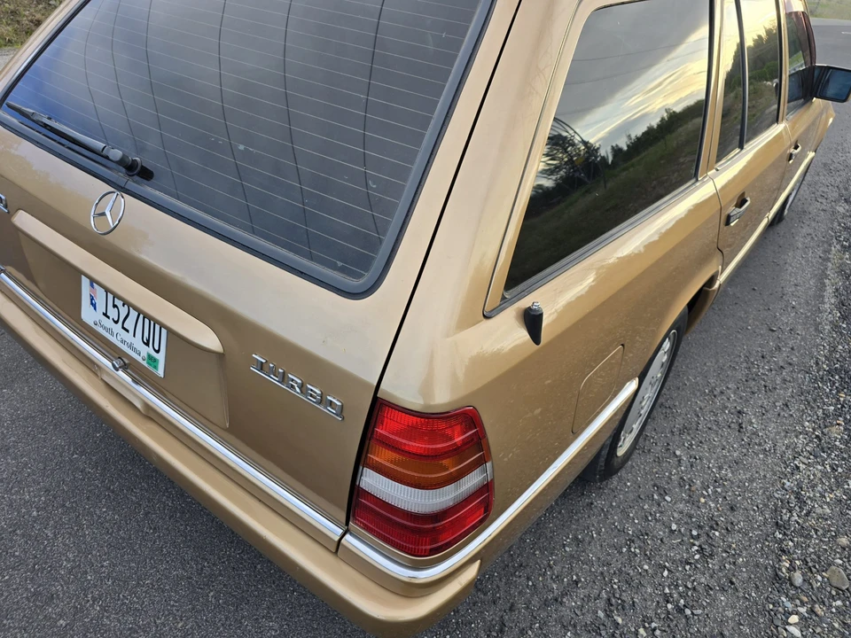 1987 Mercedes-Benz W124 E-Class - Image 25 of 31