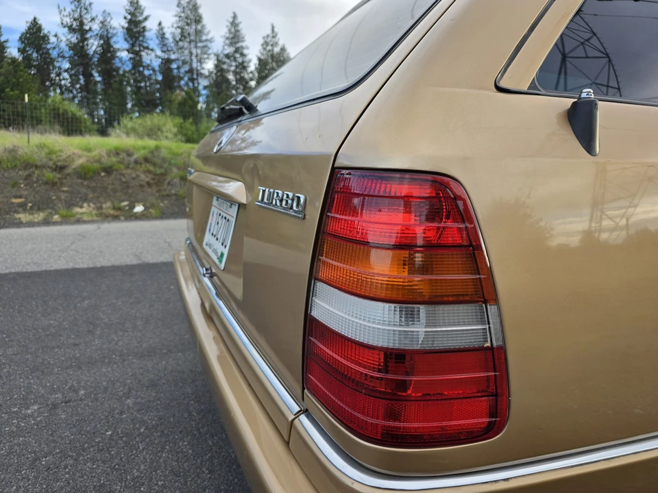 1987 Mercedes-Benz W124 E-Class - Image 29 of 31
