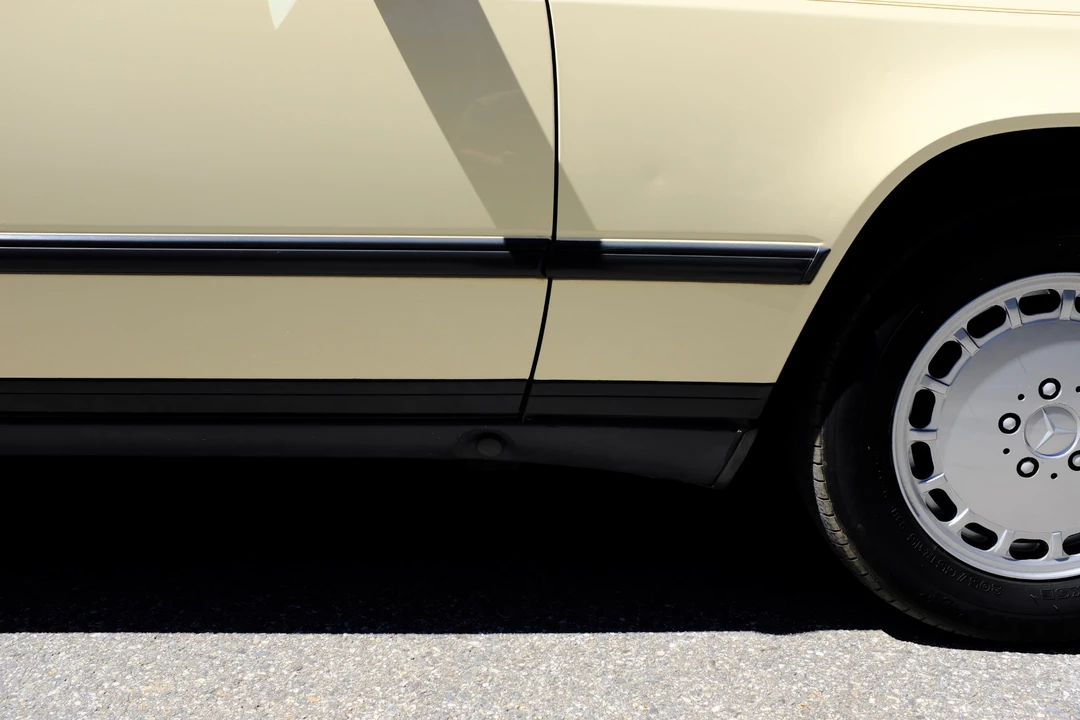 1987 Mercedes-Benz W124 E-Class - Image 28 of 31