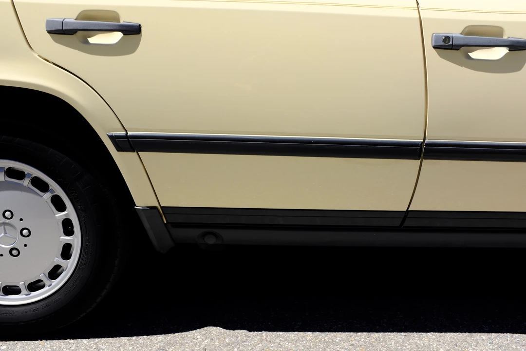 1987 Mercedes-Benz W124 E-Class - Image 29 of 31
