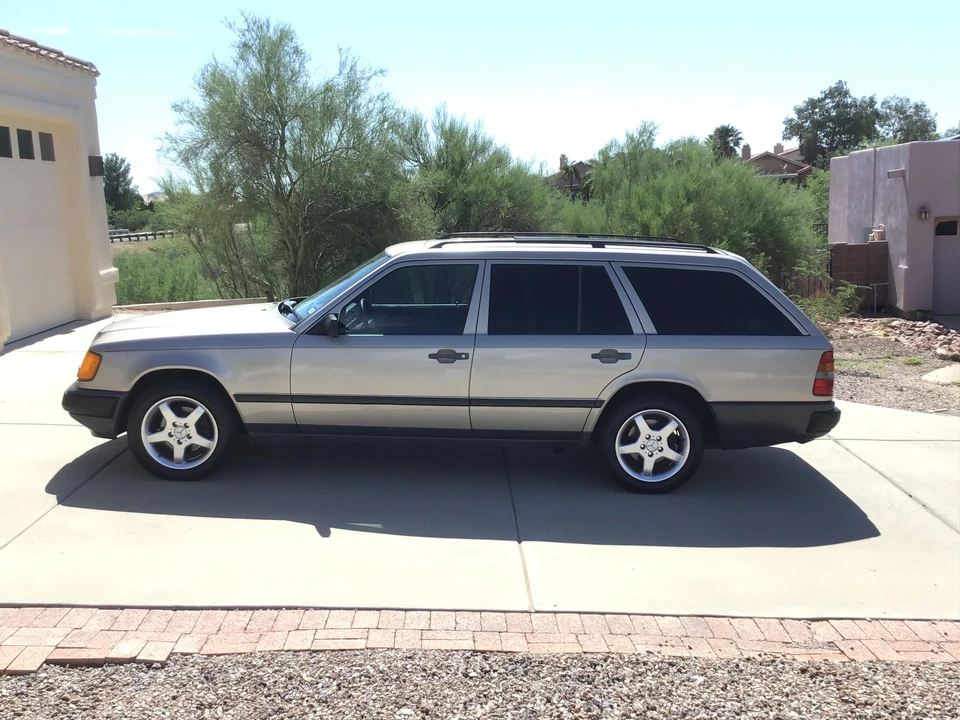 1987 Mercedes-Benz W124 E-Class - Image 7 of 10