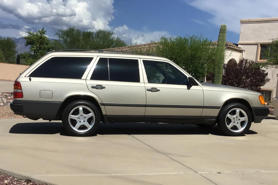 1987 Mercedes-Benz W124 E-Class - Image 3 of 10