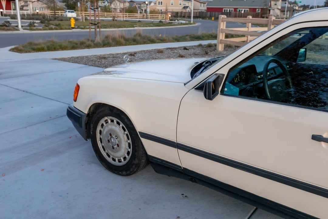 1987 Mercedes-Benz W124 E-Class - Image 21 of 31