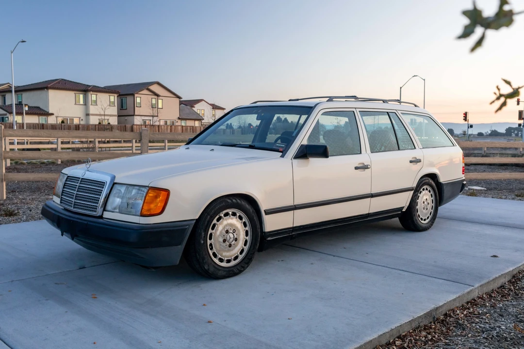 1987 Mercedes-Benz W124 E-Class - Image 7 of 31