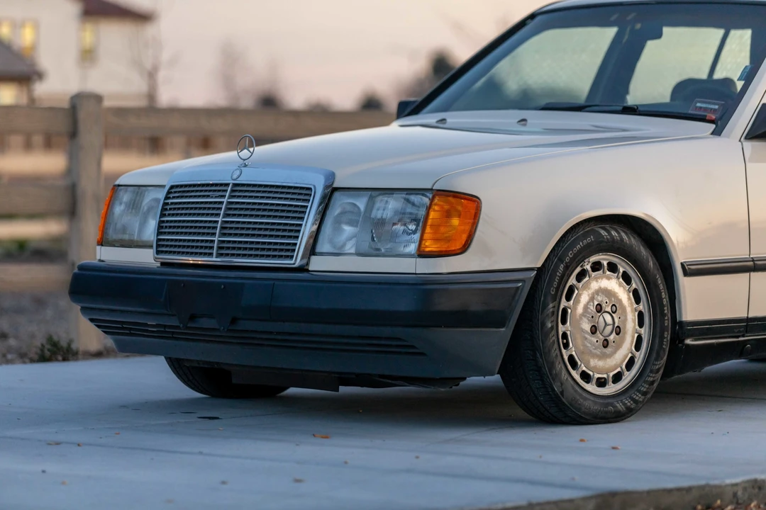 1987 Mercedes-Benz W124 E-Class - Image 20 of 31