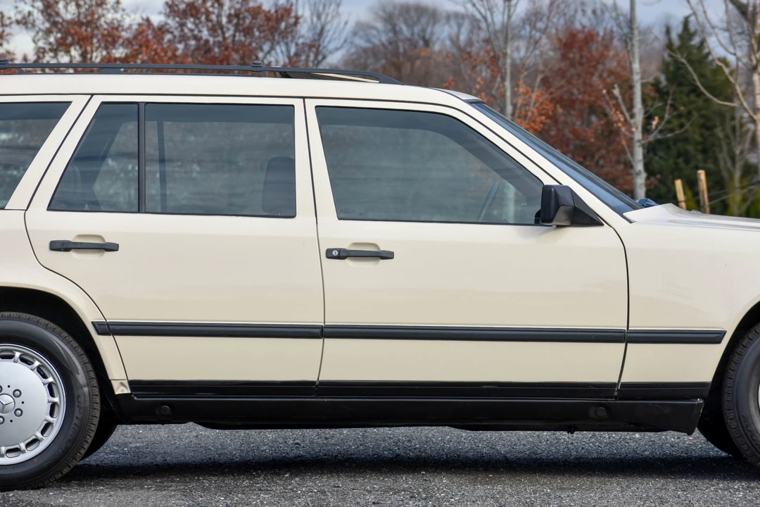 1987 Mercedes-Benz W124 E-Class - Image 26 of 31