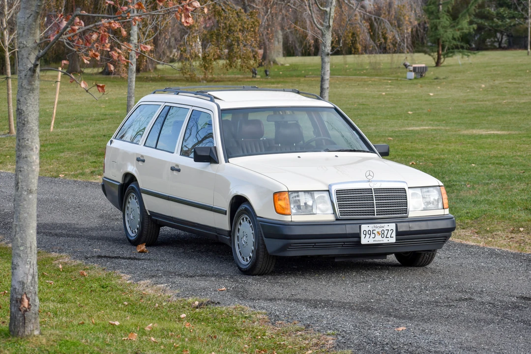 1987 Mercedes-Benz W124 E-Class - Image 10 of 31
