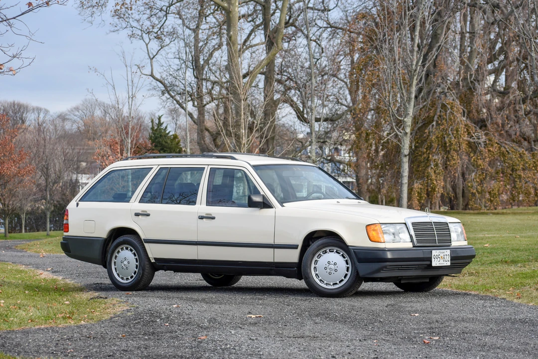 1987 Mercedes-Benz W124 E-Class - Image 4 of 31