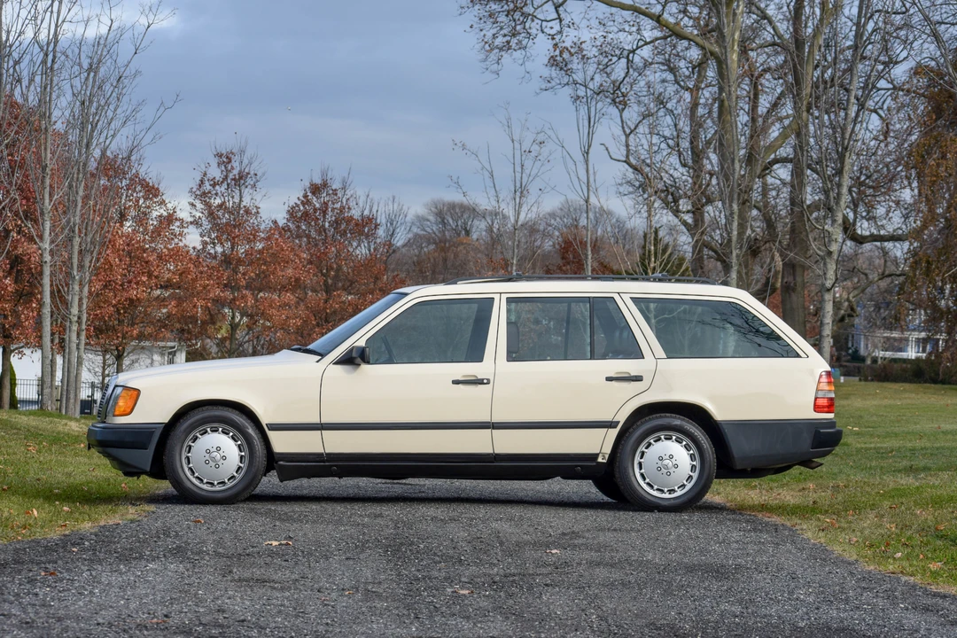 1987 Mercedes-Benz W124 E-Class - Image 19 of 31