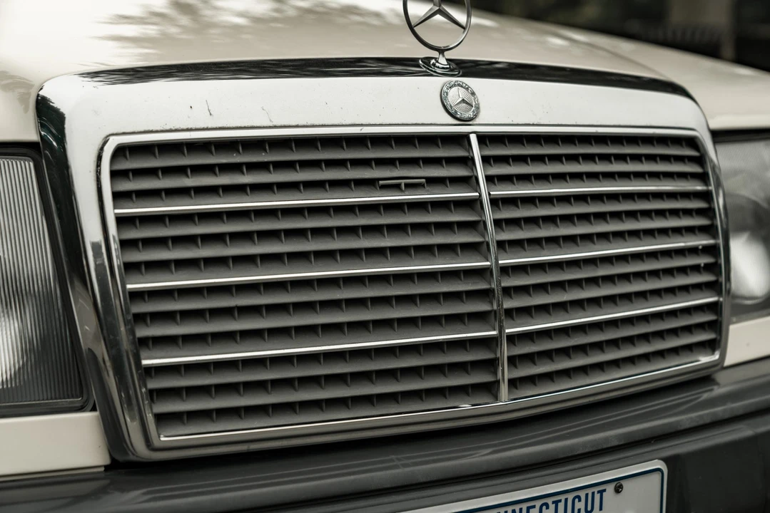 1987 Mercedes-Benz W124 E-Class - Image 15 of 31