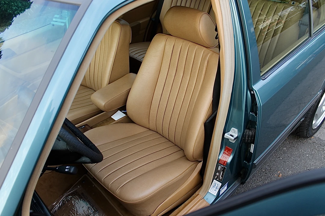 1987 Mercedes-Benz W124 E-Class - Image 29 of 31
