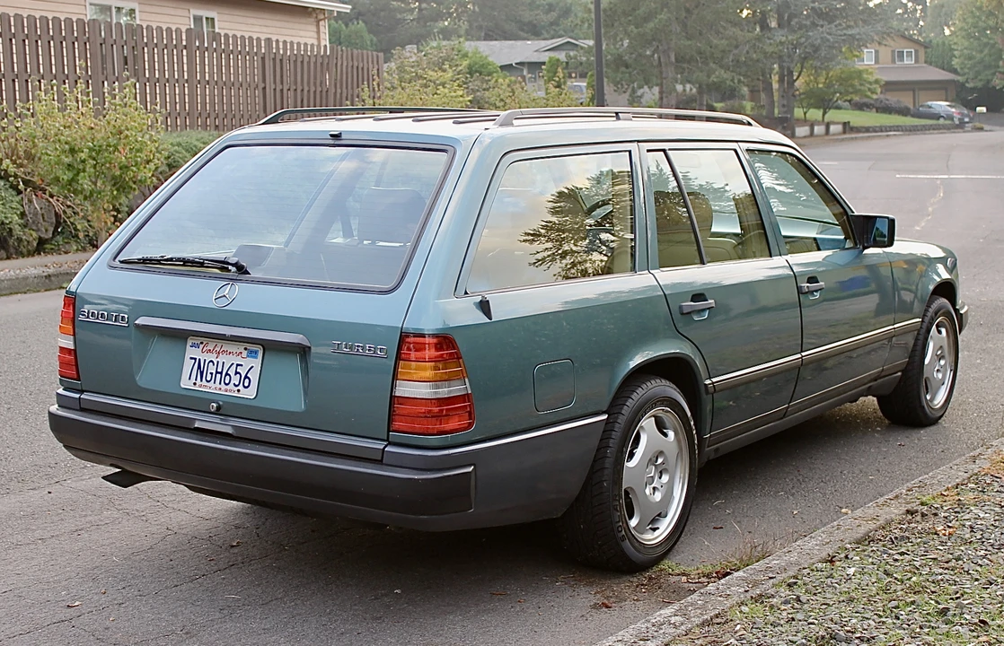 1987 Mercedes-Benz W124 E-Class - Image 10 of 31