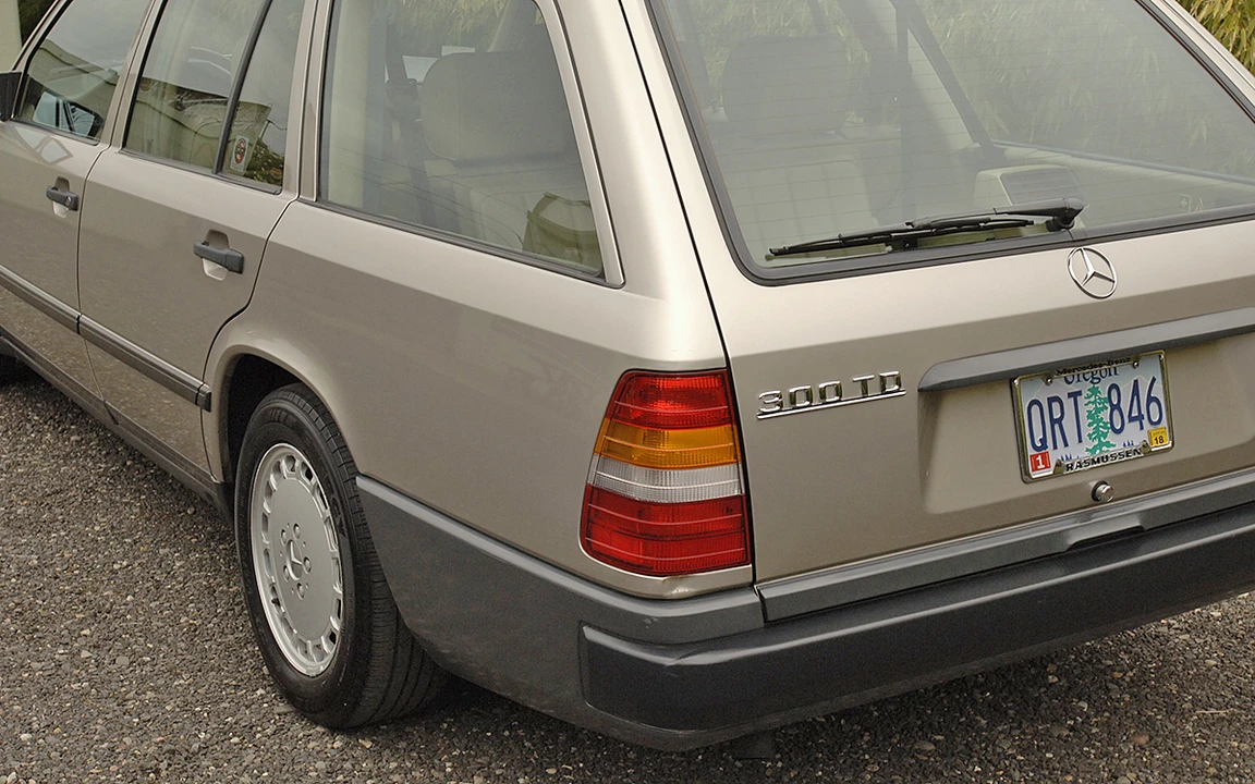 1987 Mercedes-Benz W124 E-Class - Image 9 of 31