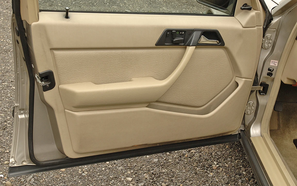 1987 Mercedes-Benz W124 E-Class - Image 29 of 31