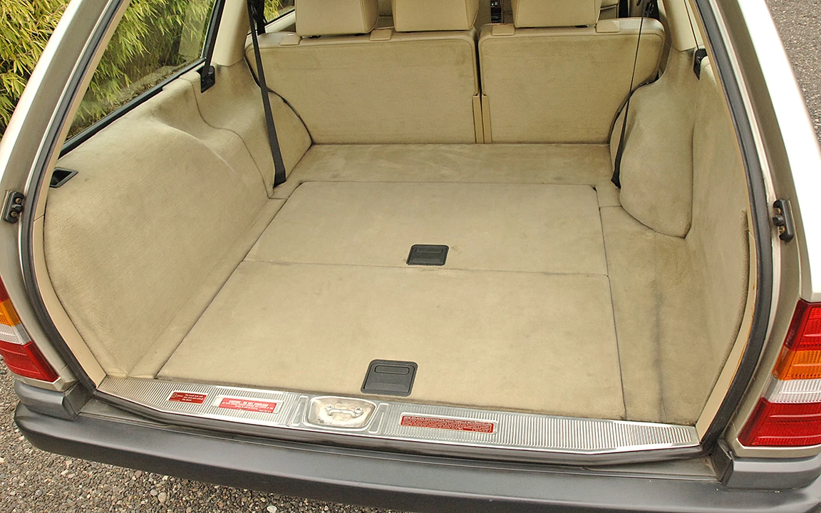 1987 Mercedes-Benz W124 E-Class - Image 25 of 31