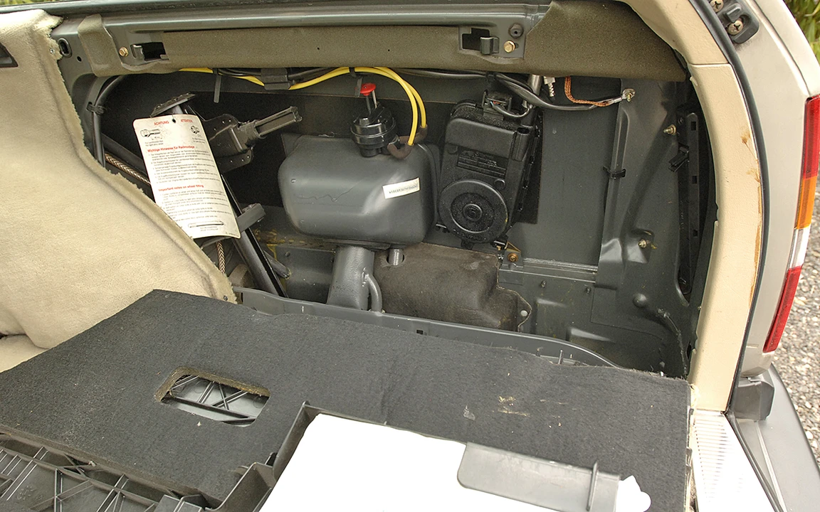 1987 Mercedes-Benz W124 E-Class - Image 28 of 31