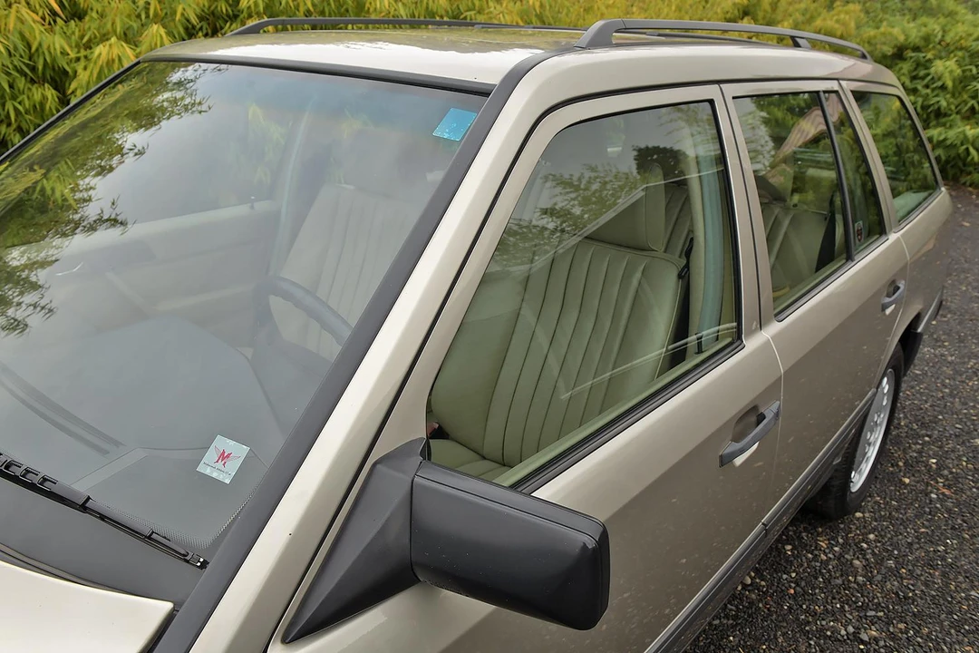 1987 Mercedes-Benz W124 E-Class - Image 6 of 31