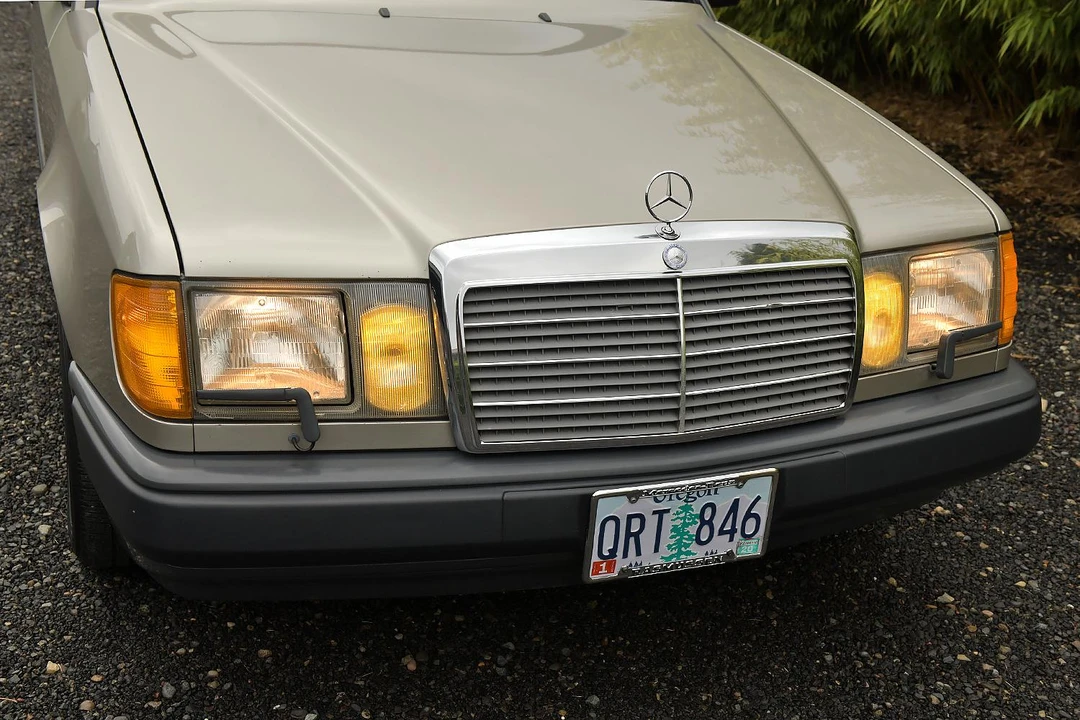 1987 Mercedes-Benz W124 E-Class - Image 22 of 31