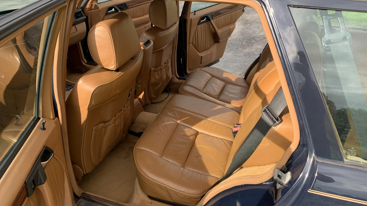 1987 Mercedes-Benz W124 E-Class - Image 30 of 31