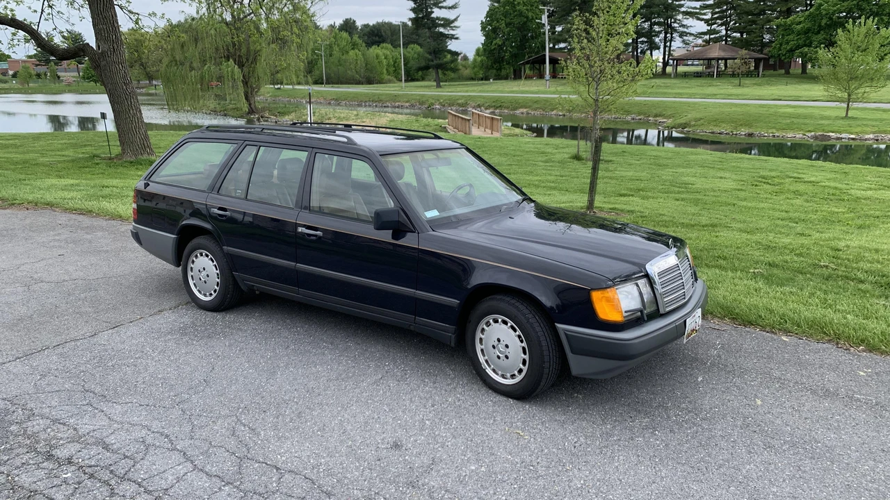 1987 Mercedes-Benz W124 E-Class - Image 11 of 31