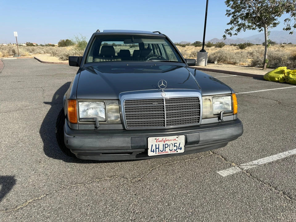1987 Mercedes-Benz W124 E-Class - Image 12 of 31
