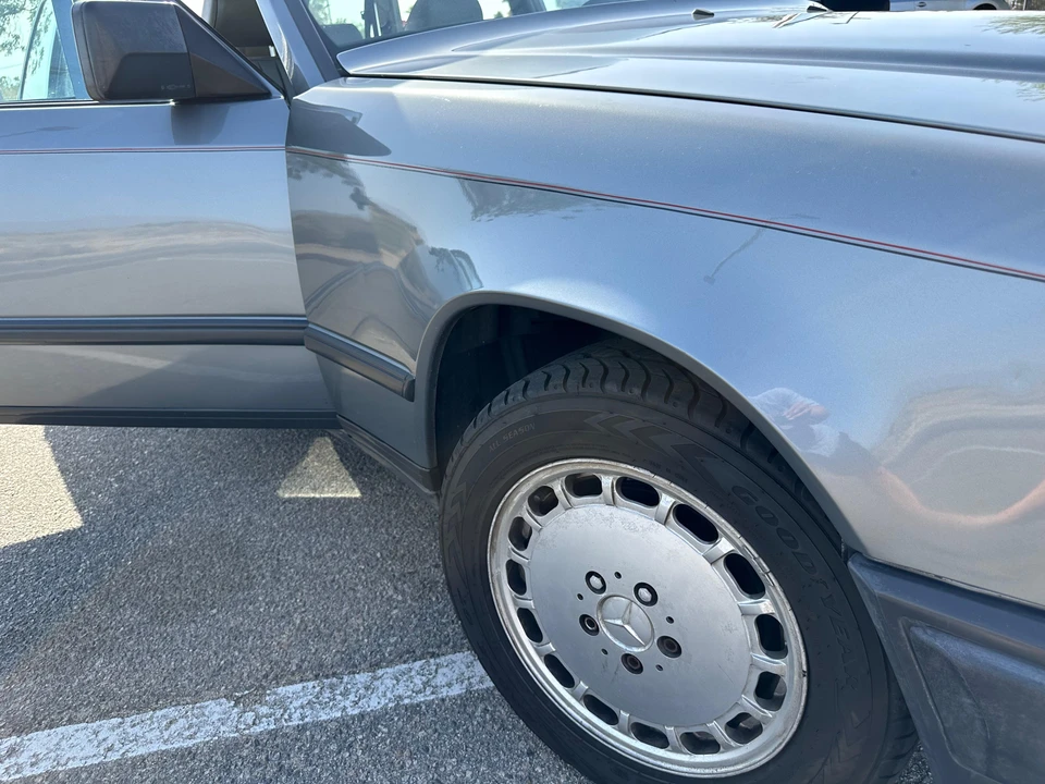 1987 Mercedes-Benz W124 E-Class - Image 26 of 31