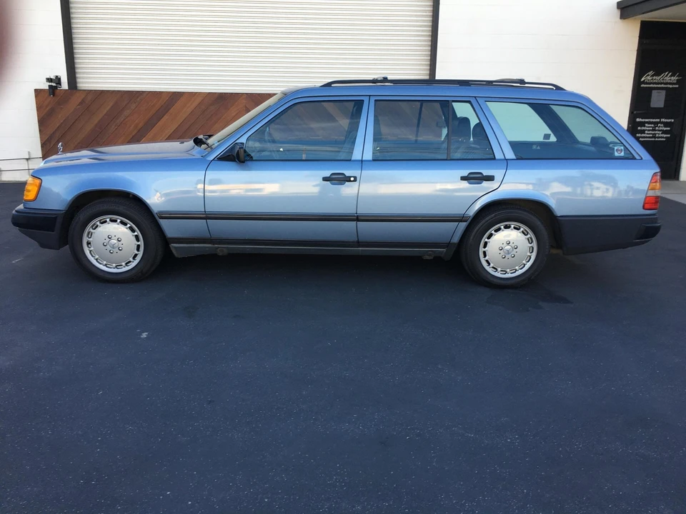 1987 Mercedes-Benz W124 E-Class - Image 10 of 31