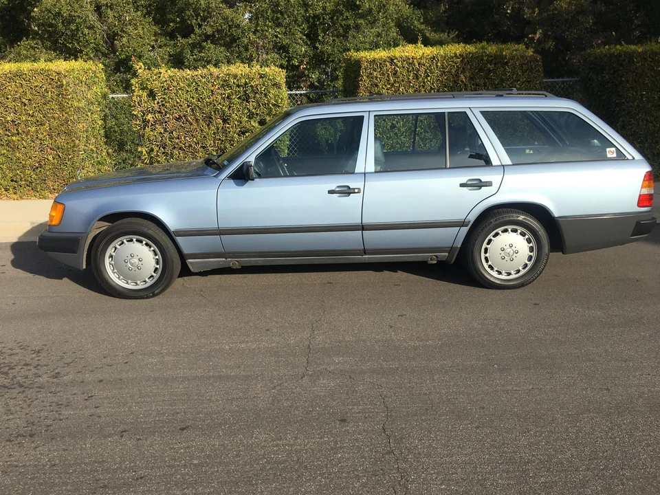1987 Mercedes-Benz W124 E-Class - Image 11 of 31