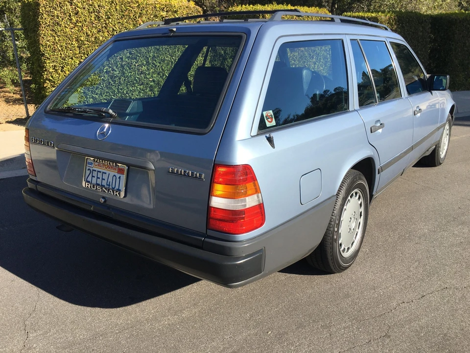 1987 Mercedes-Benz W124 E-Class - Image 27 of 31