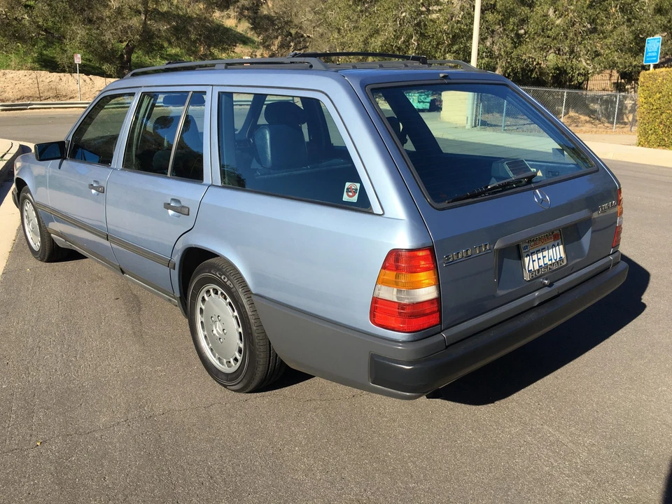 1987 Mercedes-Benz W124 E-Class - Image 14 of 31