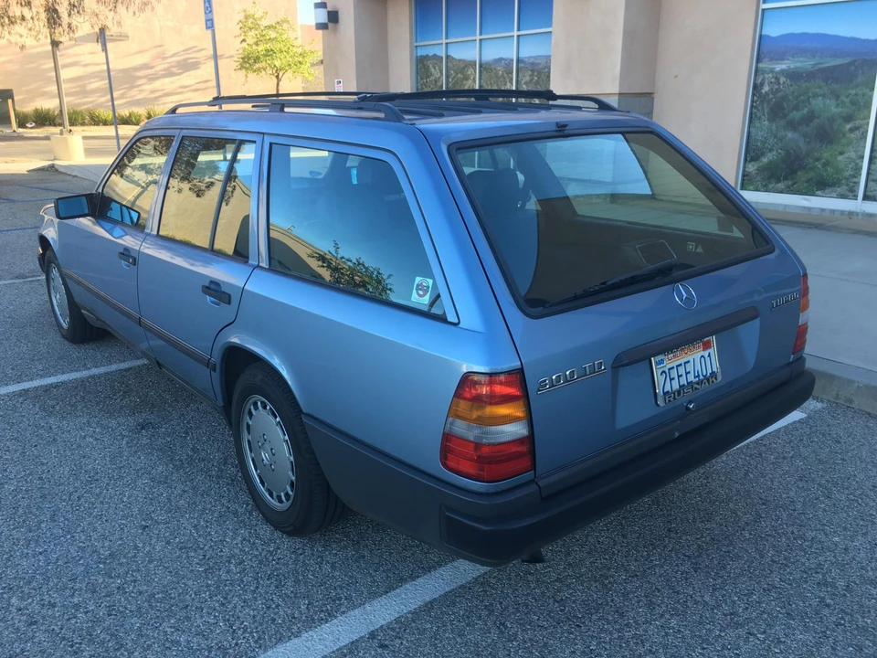 1987 Mercedes-Benz W124 E-Class - Image 16 of 31