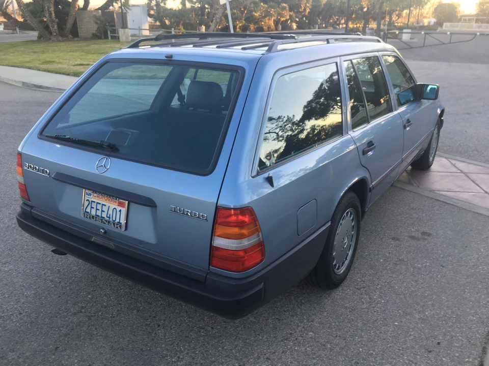 1987 Mercedes-Benz W124 E-Class - Image 26 of 31