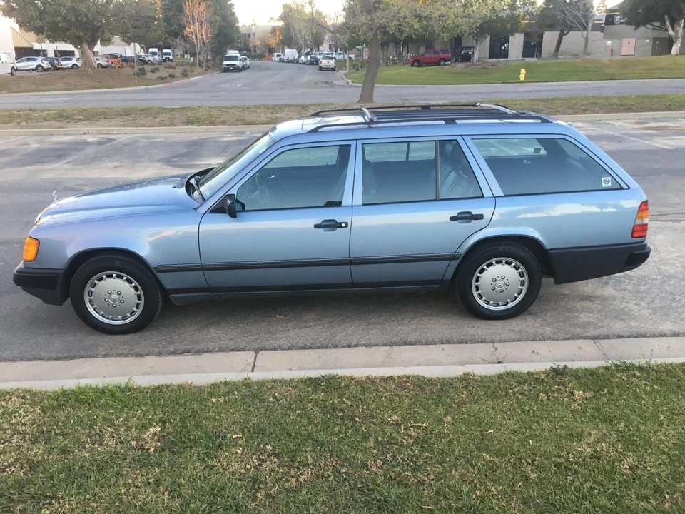 1987 Mercedes-Benz W124 E-Class - Image 9 of 31