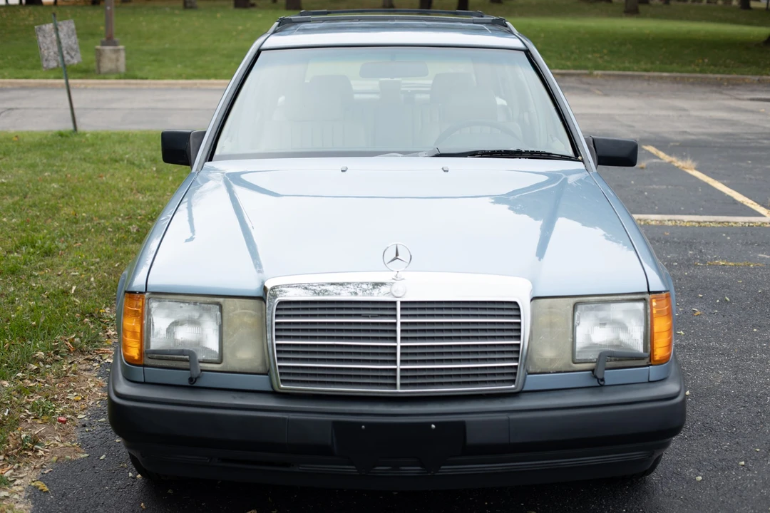 1987 Mercedes-Benz W124 E-Class - Image 17 of 31