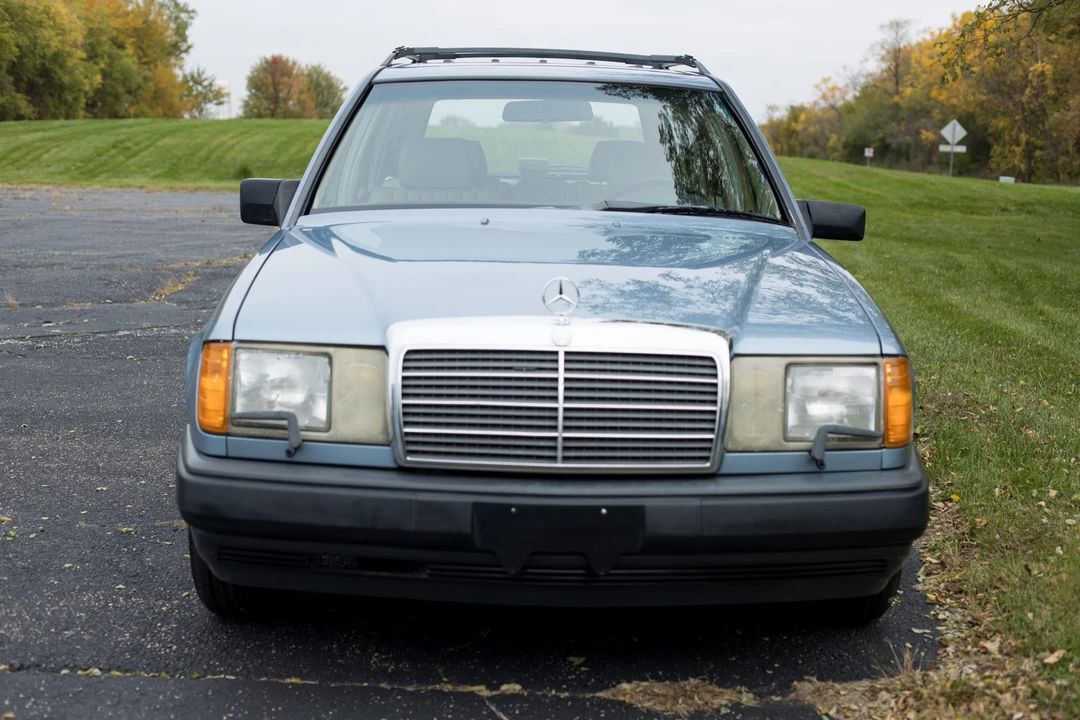 1987 Mercedes-Benz W124 E-Class - Image 16 of 31