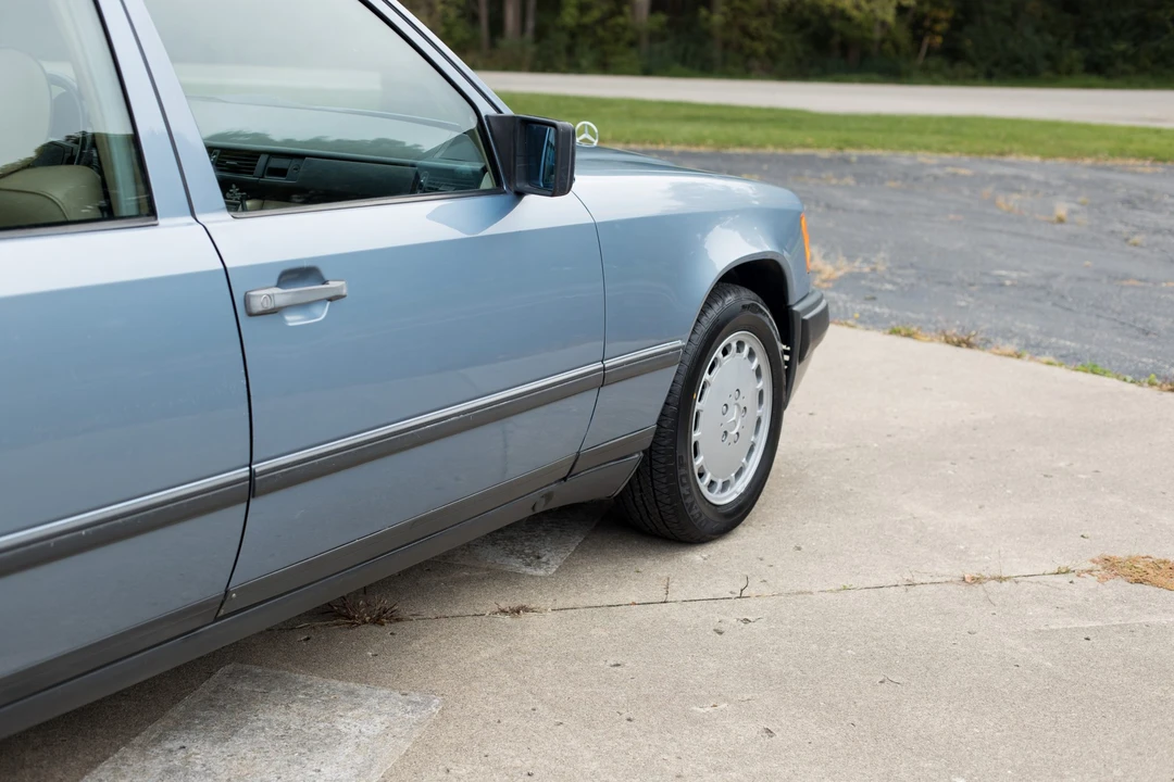 1987 Mercedes-Benz W124 E-Class - Image 21 of 31