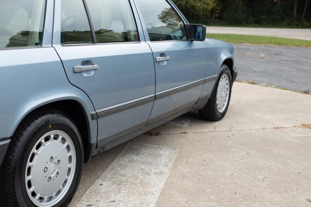 1987 Mercedes-Benz W124 E-Class - Image 22 of 31