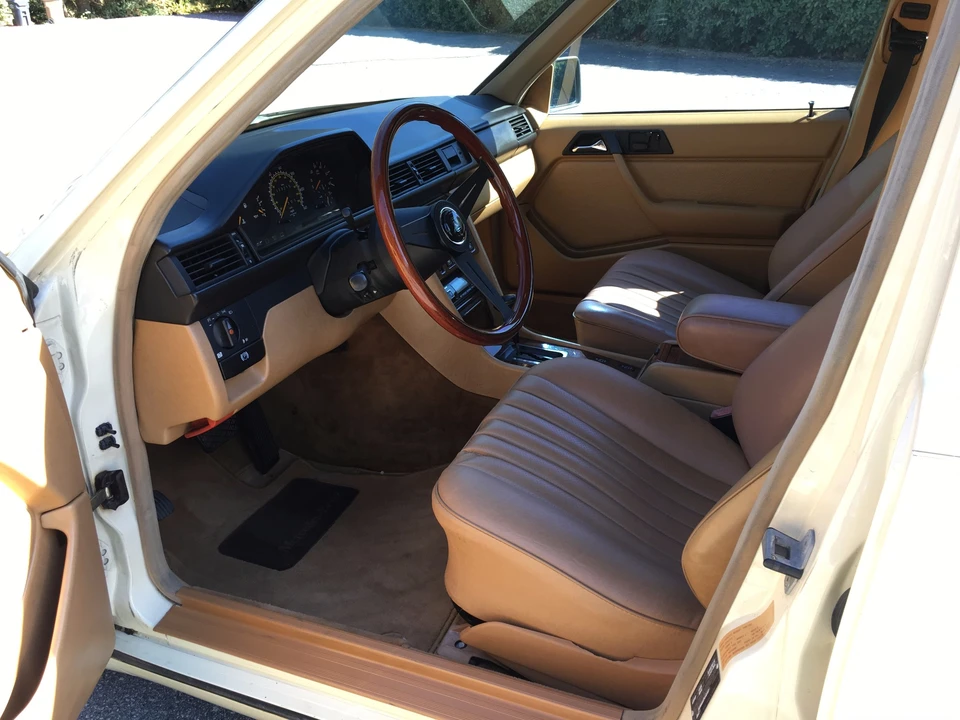 1987 Mercedes-Benz W124 E-Class - Image 26 of 31