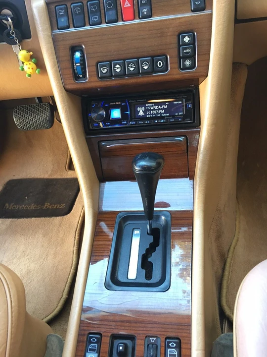 1987 Mercedes-Benz W124 E-Class - Image 30 of 31