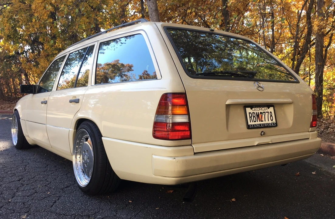 1987 Mercedes-Benz W124 E-Class - Image 14 of 31