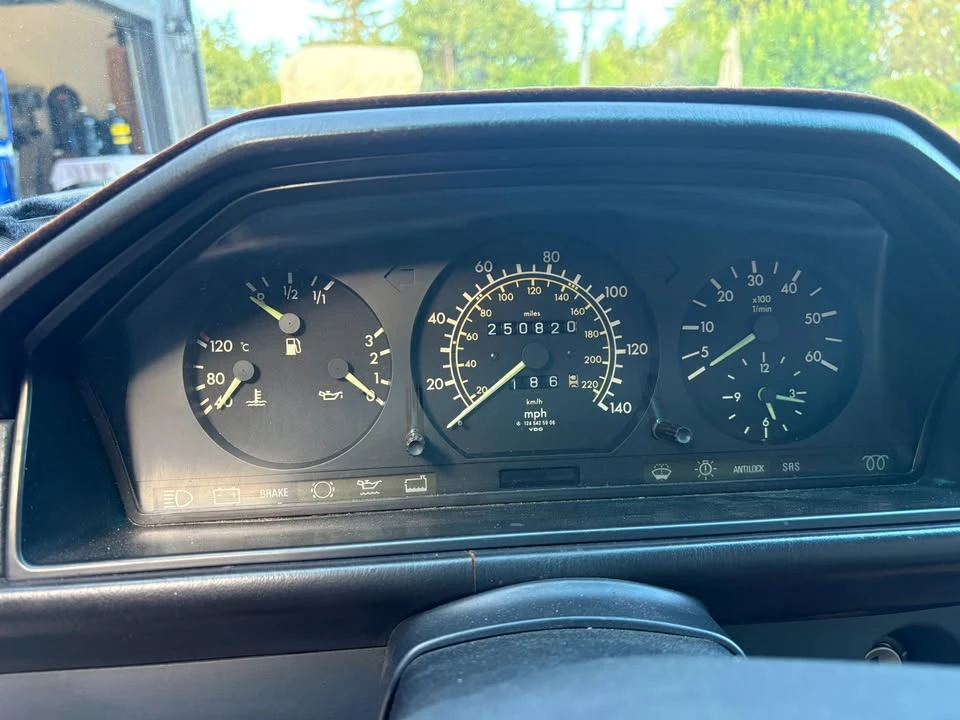 1987 Mercedes-Benz 190E - Image 7 of 13