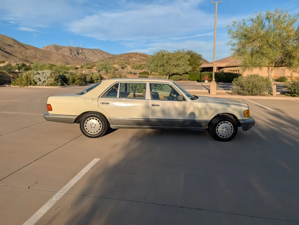 1987 Mercedes-Benz W124 E-Class - Image 2 of 12