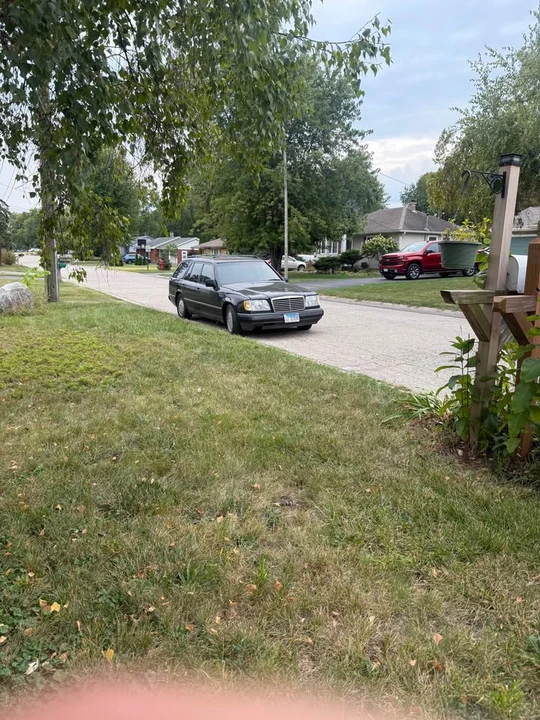 1987 Mercedes-Benz W124 E-Class - Image 4 of 4