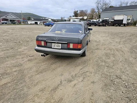 1987 Mercedes-Benz 400 SEL
