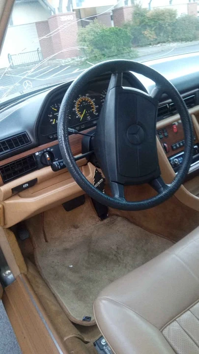 1987 Mercedes-Benz W126 S-Class Sedan - Image 10 of 12