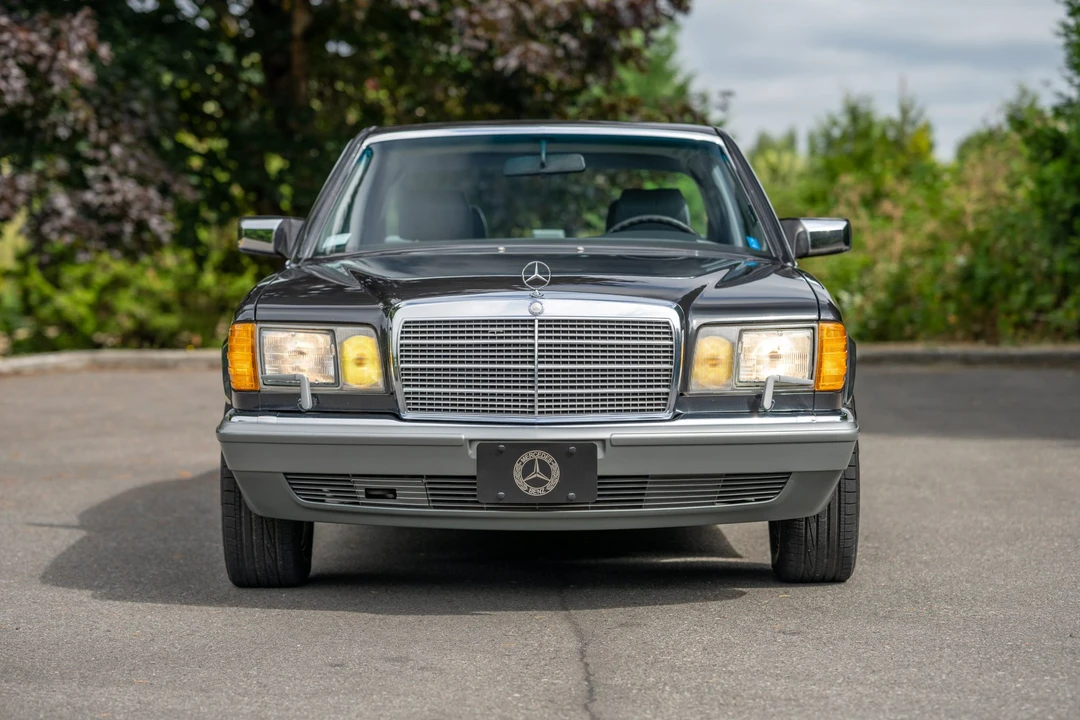 1987 Mercedes-Benz W126 S-Class Sedan - Image 4 of 31