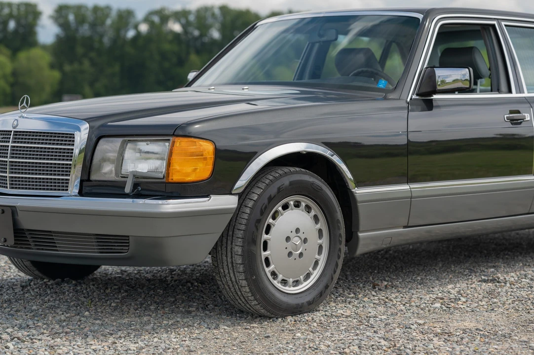 1987 Mercedes-Benz W126 S-Class Sedan - Image 25 of 31