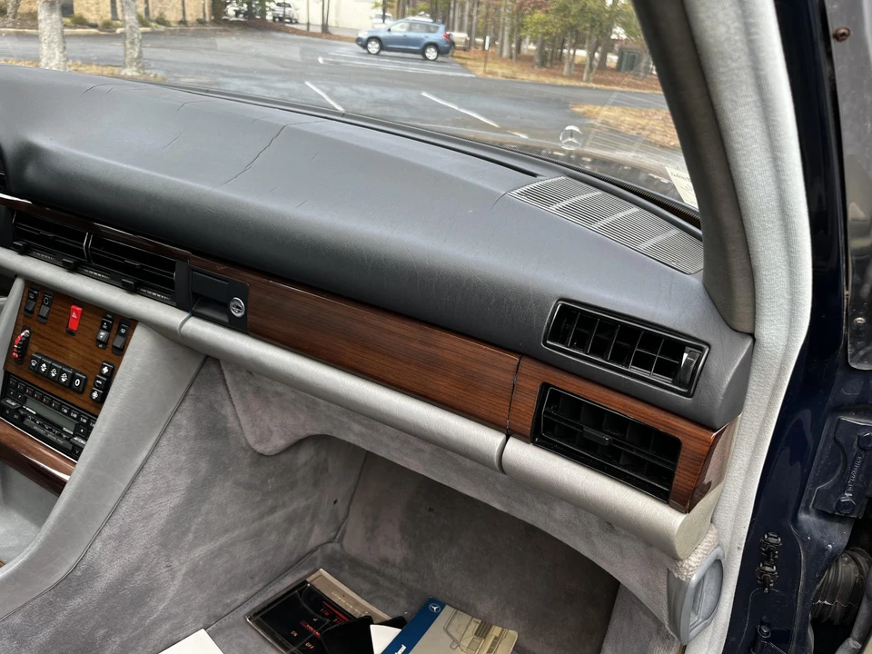 1987 Mercedes-Benz W126 S-Class Sedan - Image 26 of 31