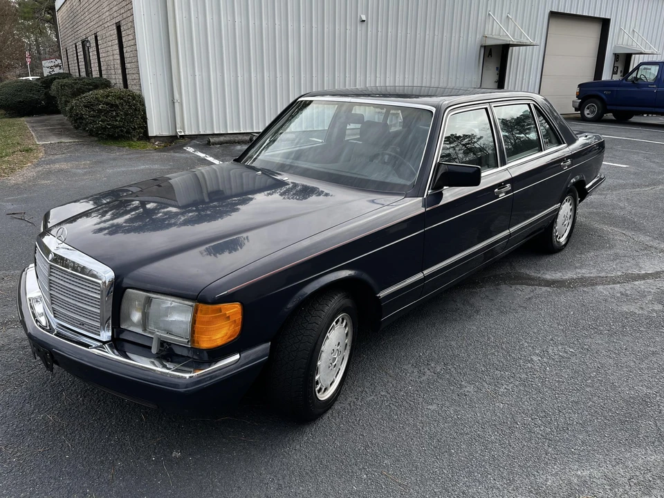 1987 Mercedes-Benz W126 S-Class Sedan - Image 3 of 31